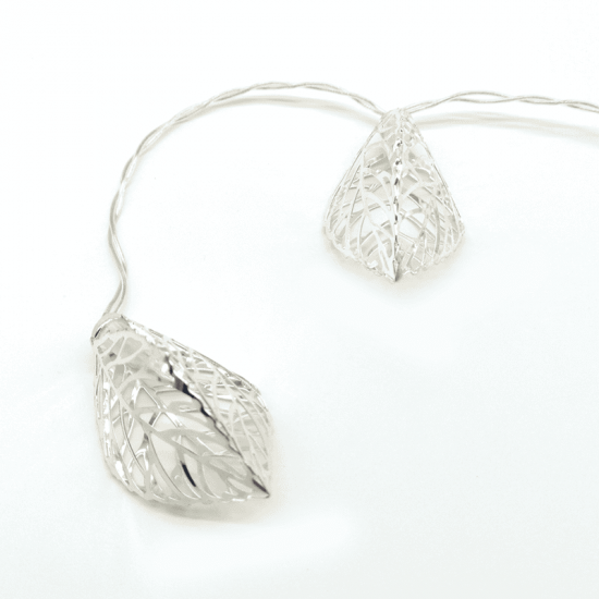 ^ "METAL LEAVES" 10 LED ΛΑΜΠΑΚ ΣΕΙΡΑ ΜΠΑΤΑΡ.(3xAA) & ΧΡΟΝΟΔΙΑΚ (6ΟΝ/18OFF) ΘΕΡΜΟ ΛΕΥΚΟ ΑΣΗΜΙ ΜΕΤΑΛΛ