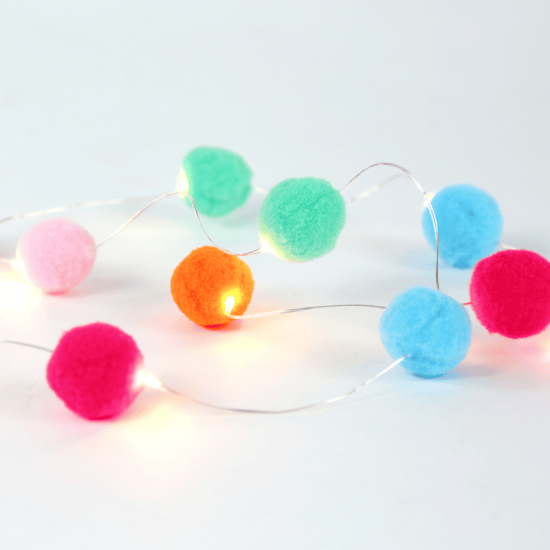 ^ "WOVEN POM POM" 10 LED ΛΑΜΠ. ΣΕΙΡΑ ΜΠΑΤ(2xAA),WW, ΑΣΗΜΙ ΚΑΛ.ΧΑΛΚ.,IP20, 90+30cm, ΔΙΑΦ ΚΑΛ ΤΡΟΦ ^ "WOVEN POM POM" 10 LED ΛΑΜΠ. ΣΕΙΡΑ ΜΠΑΤ(2xAA),WW, ΑΣΗΜΙ ΚΑΛ.ΧΑΛΚ.,IP20, 90+30cm, ΔΙΑΦ ΚΑΛ ΤΡΟΦ